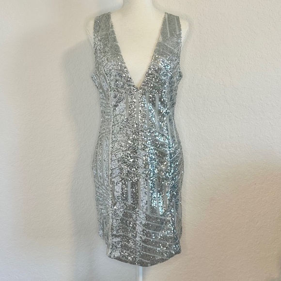 Lookbook Store Dresses & Skirts - Lookbook Store, V-Neck Silver Sequin Dress, Size 10